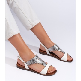 Sandalias de mujer caladas en blanco y plata de Sergio Leone 2