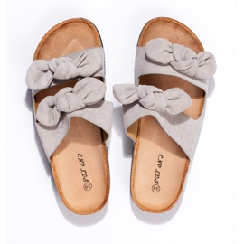 Zapatillas de casa mujer de ante gris con corcho. 3