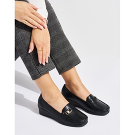 Mocasines de mujer negros con hebilla. 1 Mocasines de mujer negros con hebilla. 1