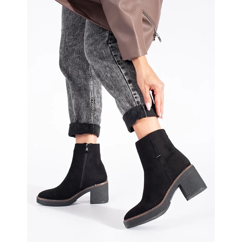 Botines negros de ante 1