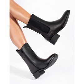 Botas Chelsea de mujer negras con tacón bajo negro 1