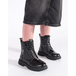 Botines negros con cordones aislados con pelo 1
