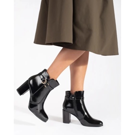 Botines de tacón de charol negro de Sergio Leone 3
