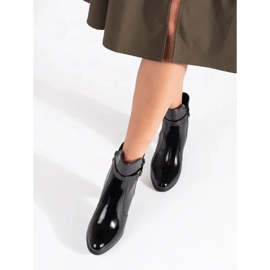 Botines de tacón de charol negro de Sergio Leone 4