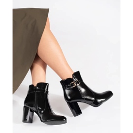 Botines de tacón de charol negro de Sergio Leone 1