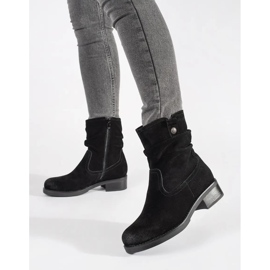 Botines negros con parte superior de cuero con volantes de Sergio Leone 2