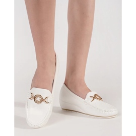 Goodin Mocasines de cuña blanca con decoración dorada blanco 1