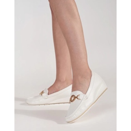 Goodin Mocasines de cuña blanca con decoración dorada blanco 2