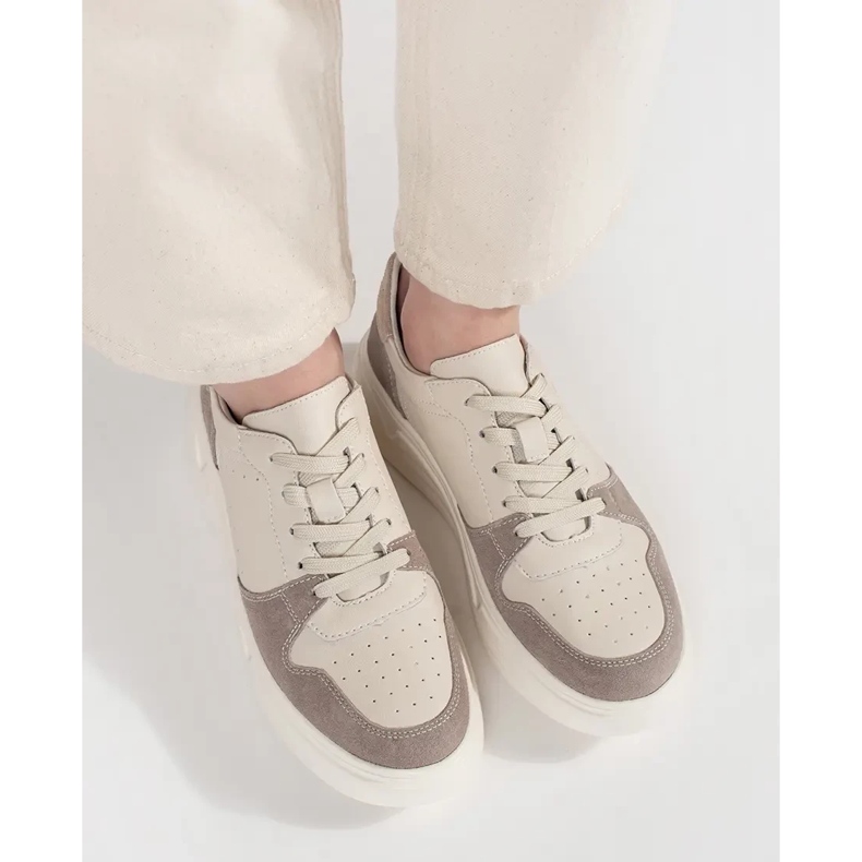 Goodin Zapatillas de piel beige con plataforma. 1 Goodin Zapatillas de piel beige con plataforma. 1