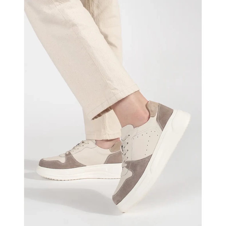 Goodin Zapatillas de piel beige con plataforma. 2 Goodin Zapatillas de piel beige con plataforma. 2