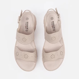 Goodin Light -Beige Light Sandals en una suela gruesa 3