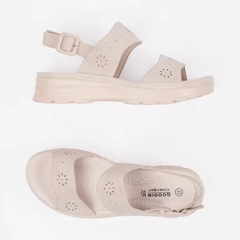 Goodin Light -Beige Light Sandals en una suela gruesa 4