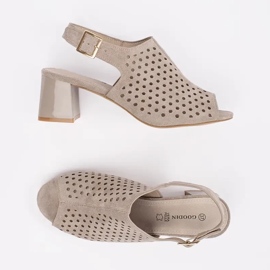 Goodin Sandalias de tacones de gamuza de ante beige 2