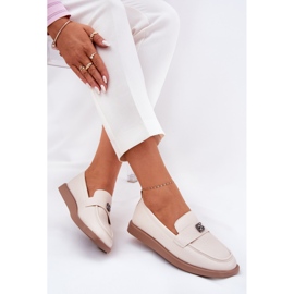 Mocasines de mujer elegantes con un pequeño detalle decorativo de Vinceza 62208 beige 6