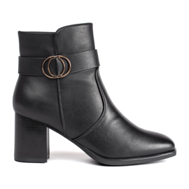Botines negros con punta cuadrada 4