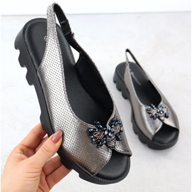 Sandalias para mujeres en la plataforma Potocki de plata metálica perforada SZ12610 1