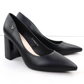 Bombas para mujeres en la publicación decorativa Black Vinceza 62220 negro 2