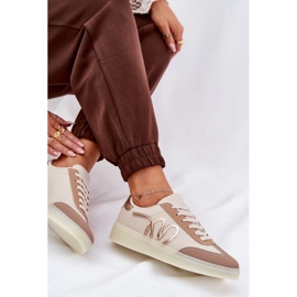 Zapatos deportivos bajos para mujeres con beige de cuero ecológico 5
