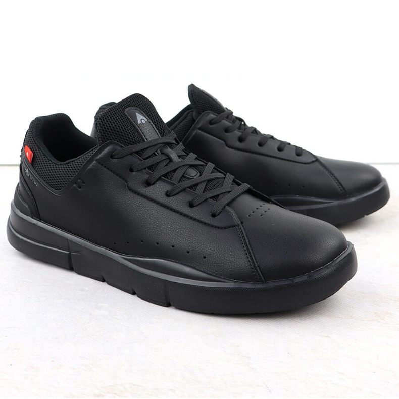 Zapatos deportivos de cuero para hombres negros mcArthur MC19 1