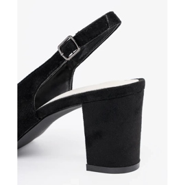 Goodin Sandalias de gamuza en un post negro 6