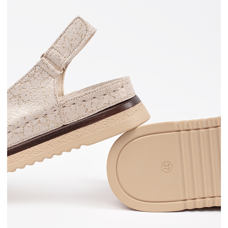 Goodin Sandalias beige en la plataforma con un alfiler 1 Goodin Sandalias beige en la plataforma con un alfiler 1