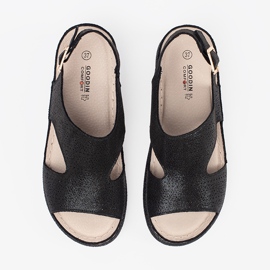 Goodin Sandalias negras en una plataforma ligera negro 3