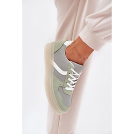 Zapatillas bajas para mujeres en la plataforma verde 5