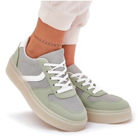 Zapatillas bajas para mujeres en la plataforma verde 9