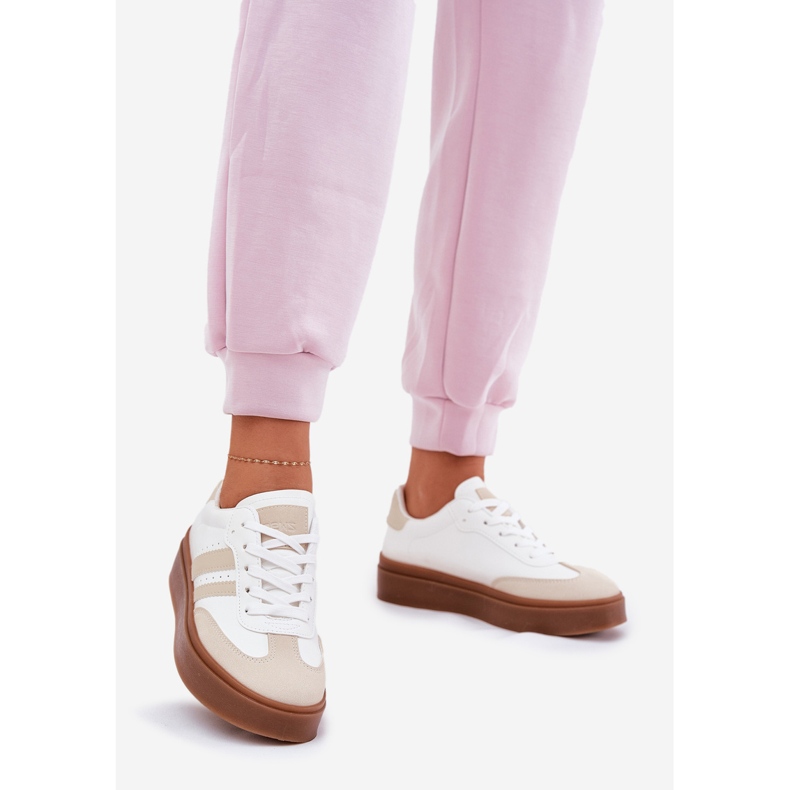 Zapatillas de deporte para mujeres en la plataforma con beige de cuero ecológico y blanco 1