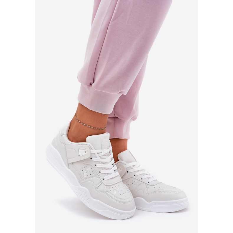 Zapatillas deportivas de zapatillas para mujeres con cuero ecológico blanco 1