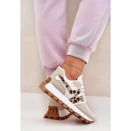 Zapatillas deportivas sports beige leopard estampado 6