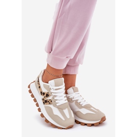 Zapatillas deportivas sports beige leopard estampado 1