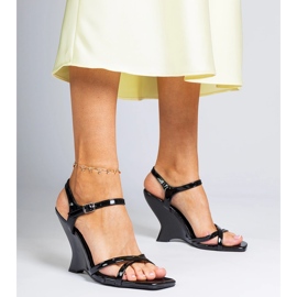 Sandalias de cuña de mujeres barnizadas negras negro 2