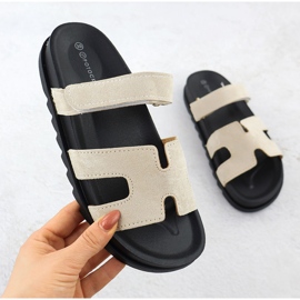 Zapatillas para mujeres beige potocki gn17303 1