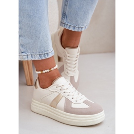 Zapatillas de zapatillas de cuero ecológicas en la plataforma beige 5