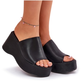 Zapatillas para mujeres de cuero ecológica en la plataforma y cuñas negras negro 10