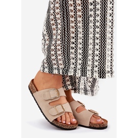 Flip fallas para mujeres en una plataforma de corcho con abrazaderas doradas beige 1 Flip fallas para mujeres en una plataforma de corcho con abrazaderas doradas beige 1