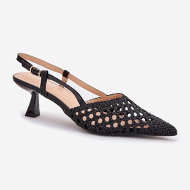 Tacones altos con una nariz puntiaguda y un tacón negro 4