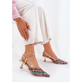 Tacones altos con un dedo del pie puntiagudo y un tacón multicolor abierto 5