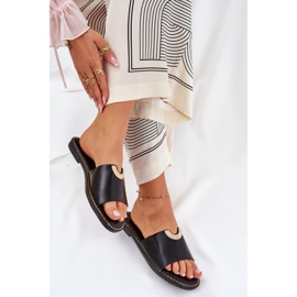 Zapatillas para mujeres de cuero ecológica con detalles decorativos negros 6