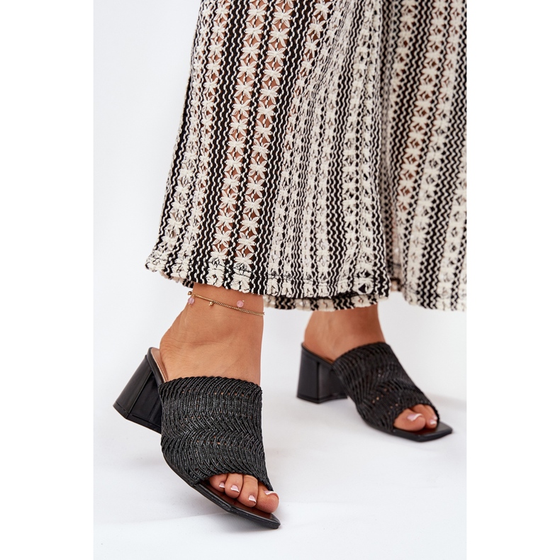 Chanclas para mujeres con tacones negros 2