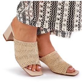Chanclas para mujeres con tacones beige 8