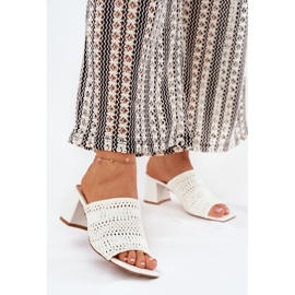 Chanclas para mujeres con tacones blancos 2