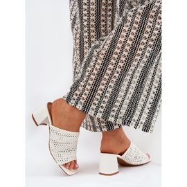 Chanclas para mujeres con tacones blancos 3