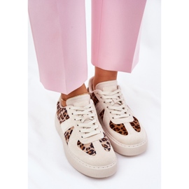 Zapatillas para mujeres con estampado de leopardo en la plataforma beige 5