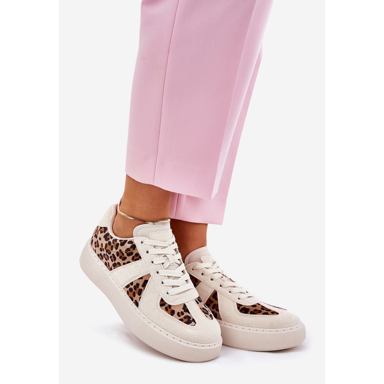 Zapatillas para mujeres con estampado de leopardo en la plataforma beige 1