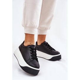 Zapatillas de deporte en una plataforma masiva suave de negro 2