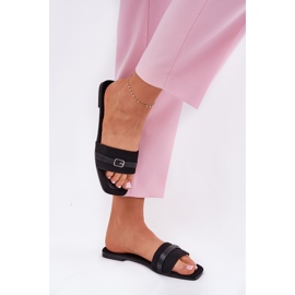 Chanclas de mujeres planas con cinturón y hebilla de negro 3
