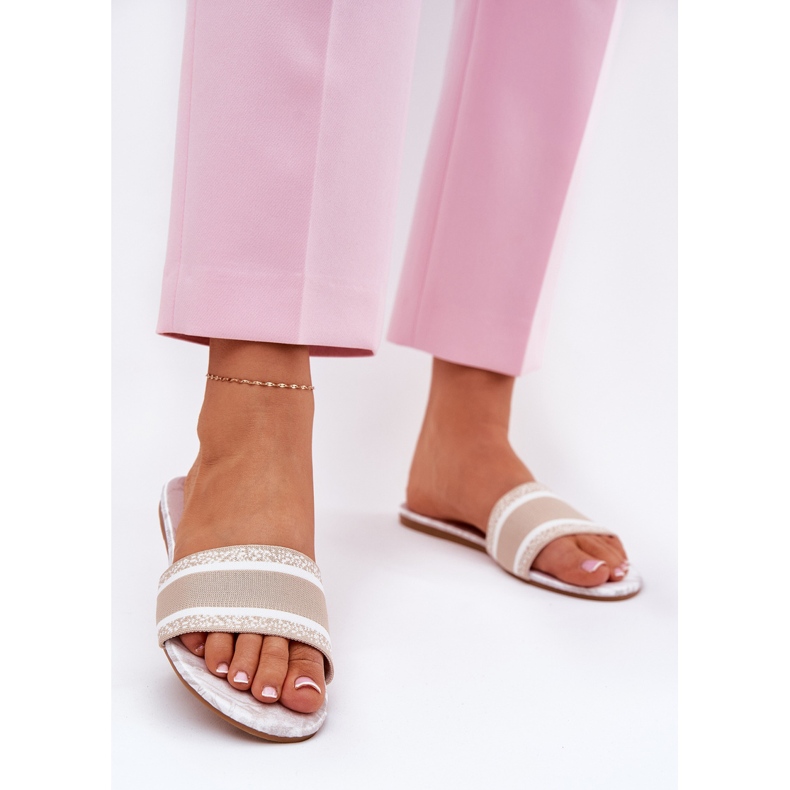 Zapatillas de mujer beige patouched 2