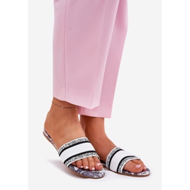 Chanclas de mujeres planas patrouched blanco 1